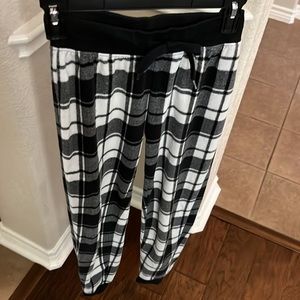 Live Love Dream Aeropostale black plaid fleece PJ jogger pants Size XS